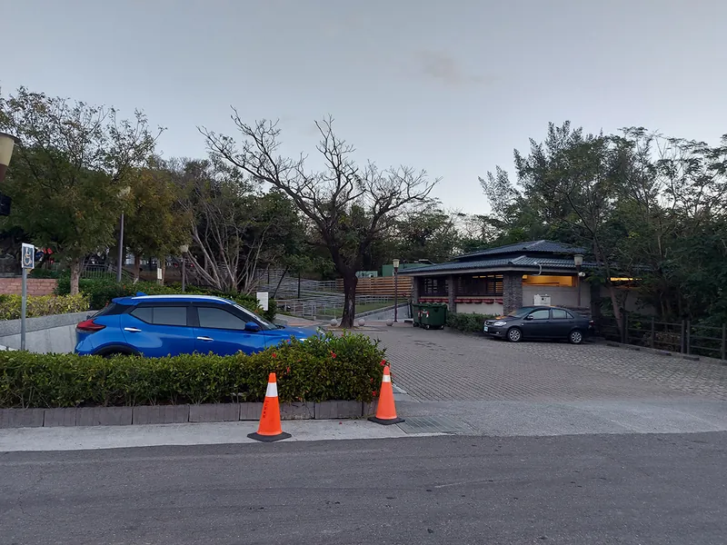 On-site scenery and campervan overnight setting at Pingtung Checheng｜Sichongxi Hot Spring Park Parking
